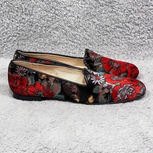 NWOB Floral Embroidered Women's Loafers